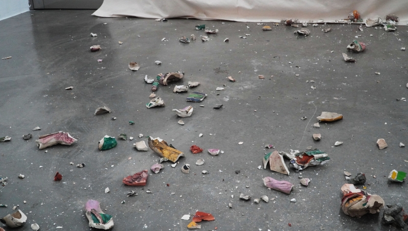 A Good-For-Nothing Haunted by Things-一個被事物糾纏的無用之人｜黃珮琪｜國藝會補助成果檔案庫